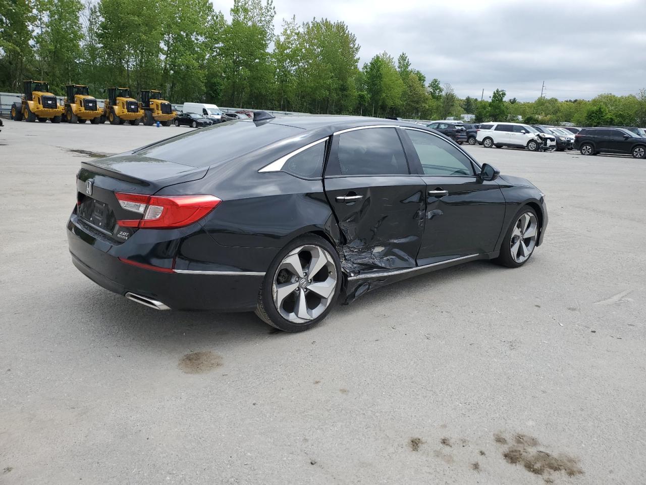 Photo 3 VIN: 1HGCV2F91KA017002 - HONDA ACCORD 