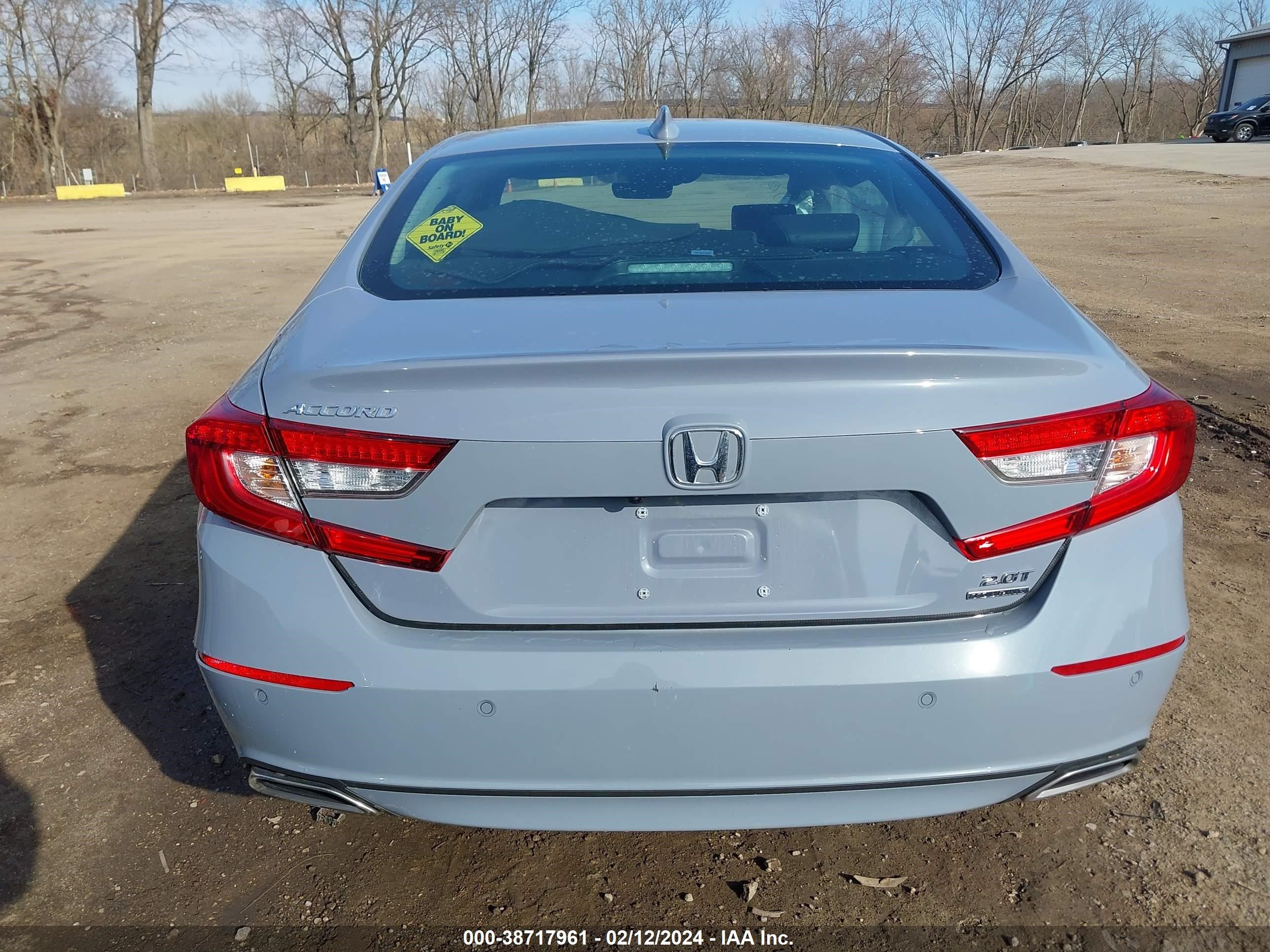 Photo 15 VIN: 1HGCV2F91NA009373 - HONDA ACCORD 