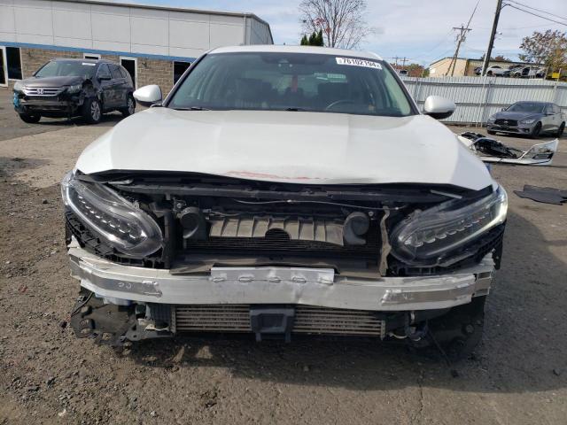 Photo 4 VIN: 1HGCV2F92KA003822 - HONDA ACCORD TOU 