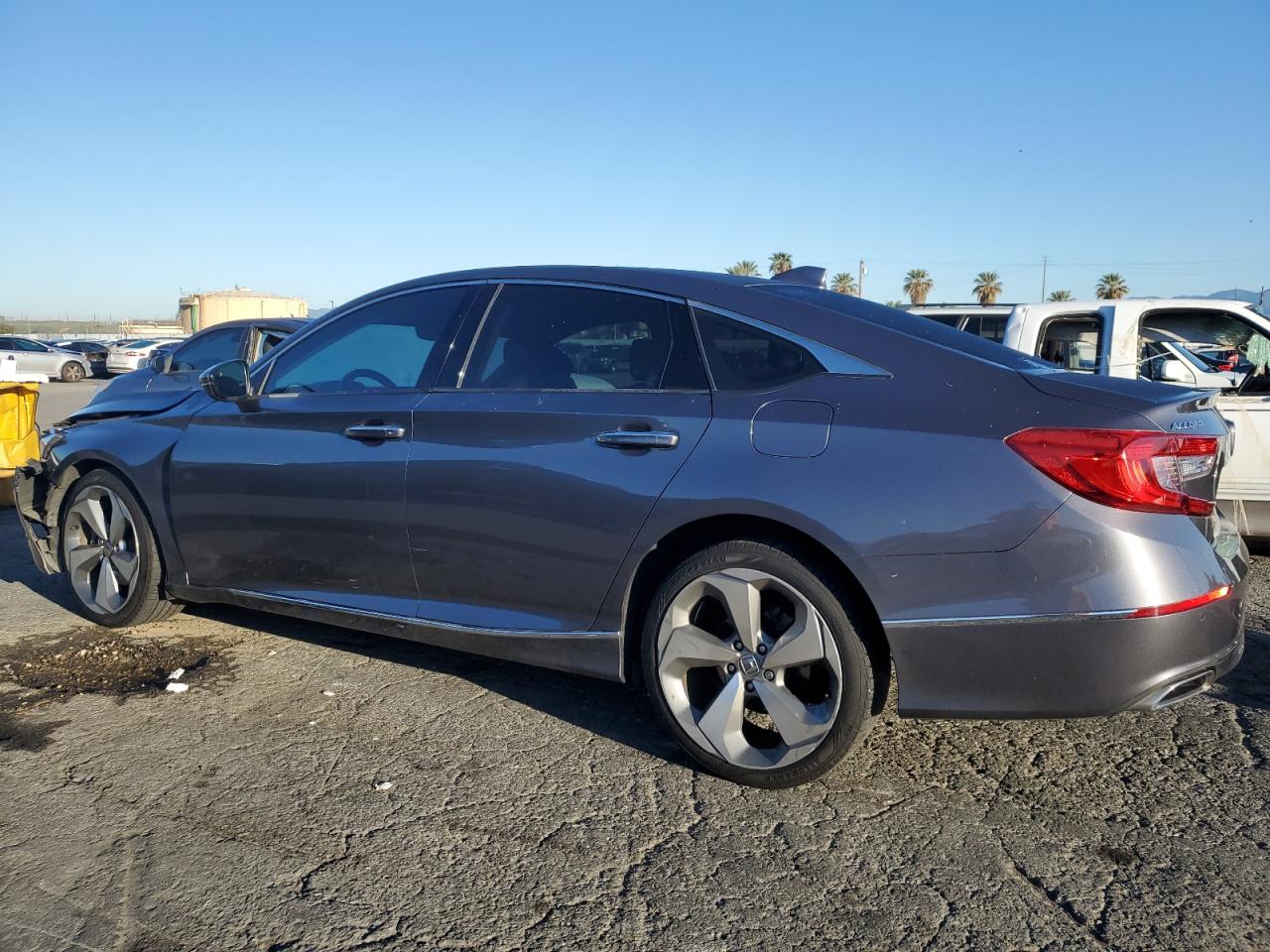 Photo 1 VIN: 1HGCV2F93JA048783 - HONDA ACCORD 