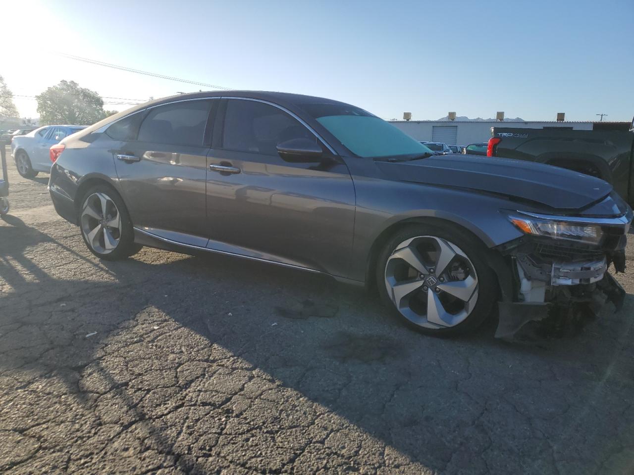 Photo 3 VIN: 1HGCV2F93JA048783 - HONDA ACCORD 