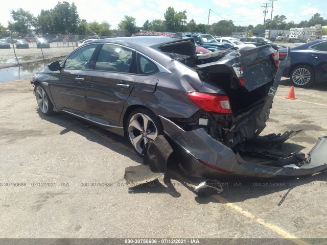 Photo 2 VIN: 1HGCV2F94JA006025 - HONDA ACCORD SEDAN 