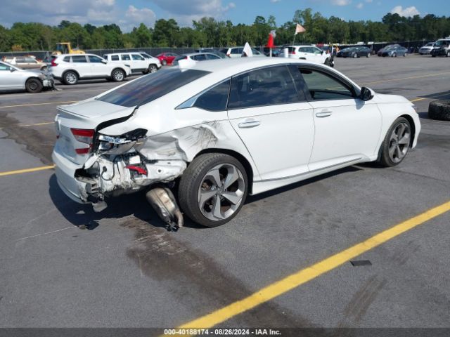 Photo 3 VIN: 1HGCV2F94JA012410 - HONDA ACCORD 