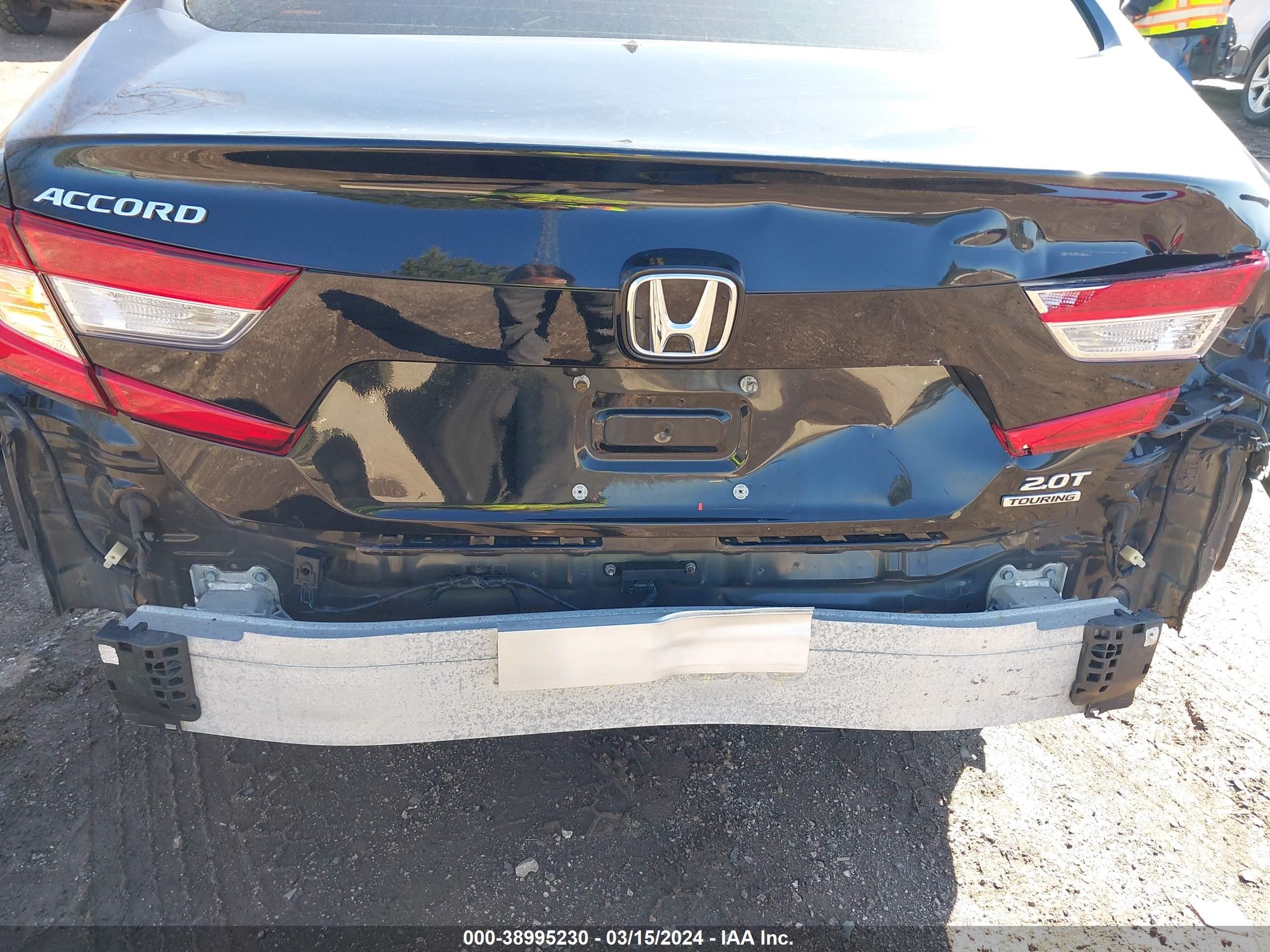 Photo 5 VIN: 1HGCV2F94KA017740 - HONDA ACCORD 