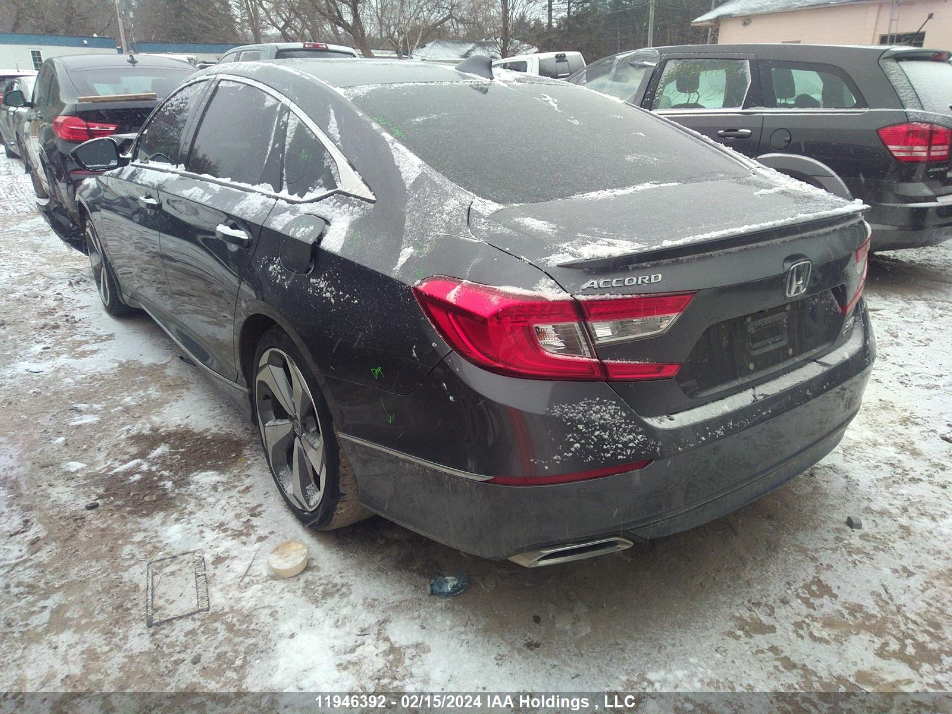 Photo 2 VIN: 1HGCV2F94LA801224 - HONDA ACCORD 