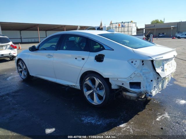 Photo 2 VIN: 1HGCV2F95JA005725 - HONDA ACCORD 