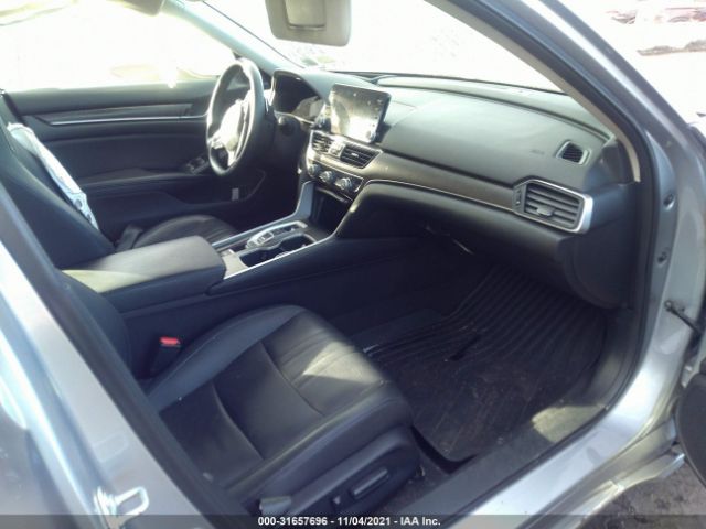 Photo 4 VIN: 1HGCV2F95JA042032 - HONDA ACCORD SEDAN 