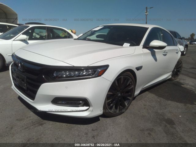 Photo 1 VIN: 1HGCV2F96KA008070 - HONDA ACCORD SEDAN 