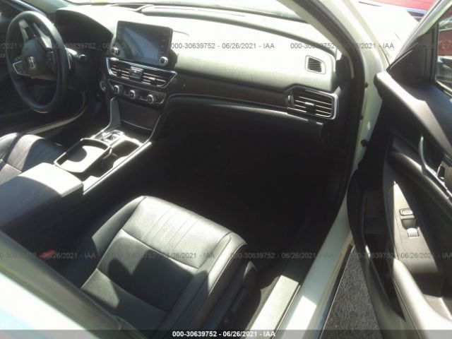 Photo 4 VIN: 1HGCV2F96KA008070 - HONDA ACCORD SEDAN 