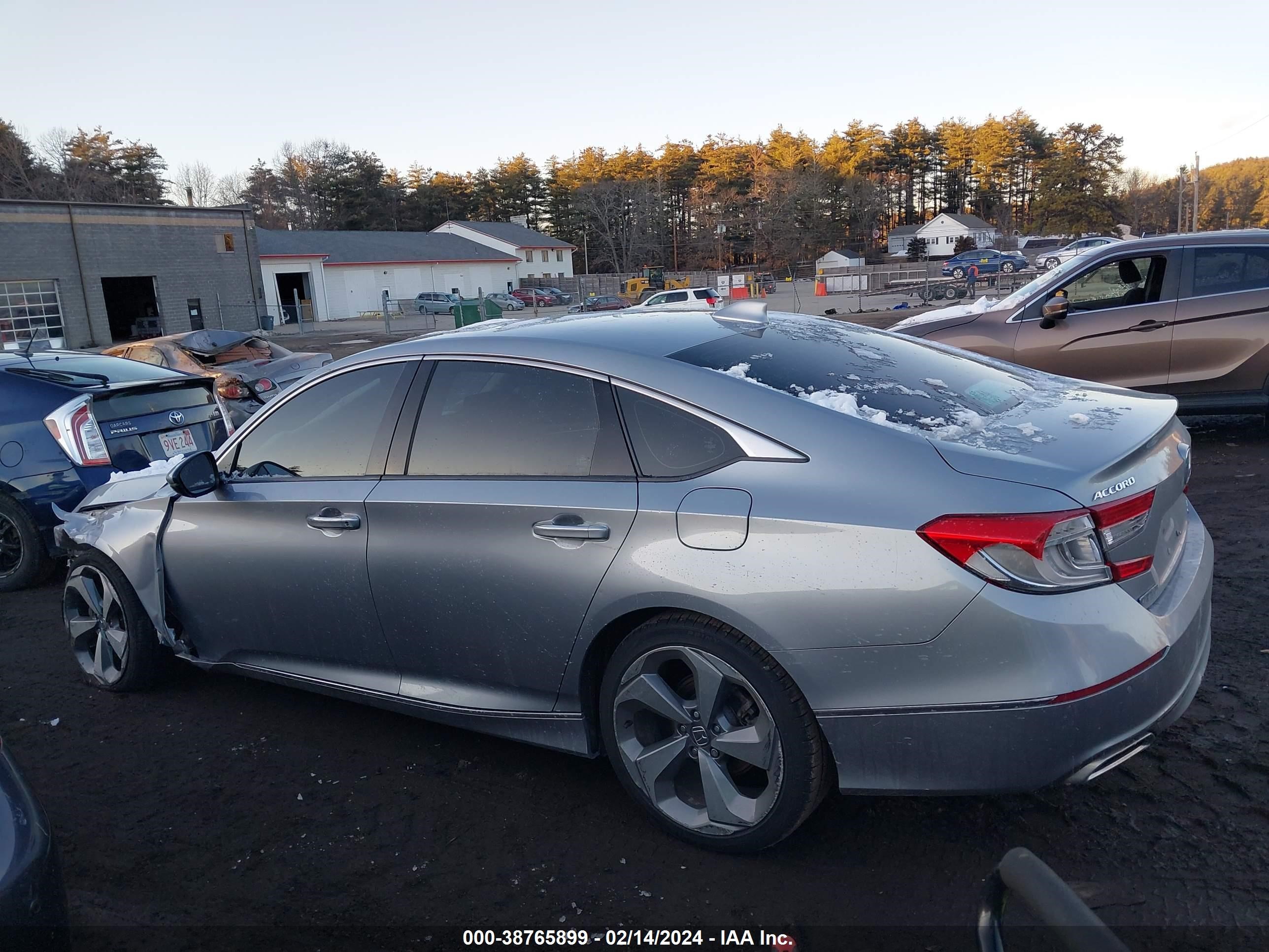 Photo 14 VIN: 1HGCV2F96KA035575 - HONDA ACCORD 