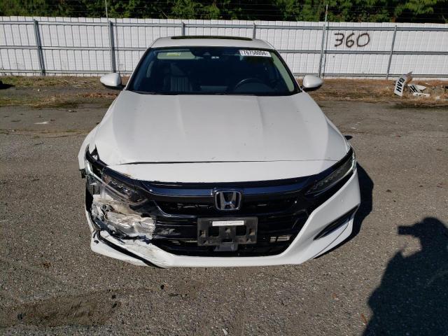 Photo 4 VIN: 1HGCV2F97JA027211 - HONDA ACCORD TOU 