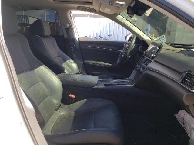 Photo 4 VIN: 1HGCV2F97JA051041 - HONDA ACCORD TOU 