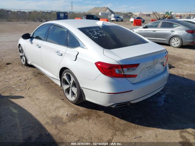 Photo 2 VIN: 1HGCV2F97KA026318 - HONDA ACCORD 