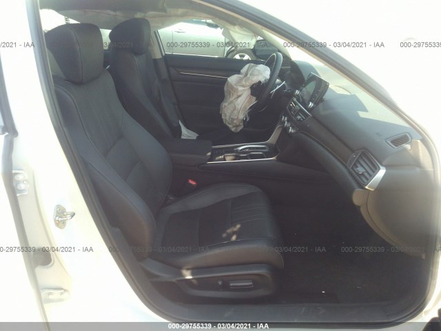 Photo 4 VIN: 1HGCV2F98JA020137 - HONDA ACCORD SEDAN 