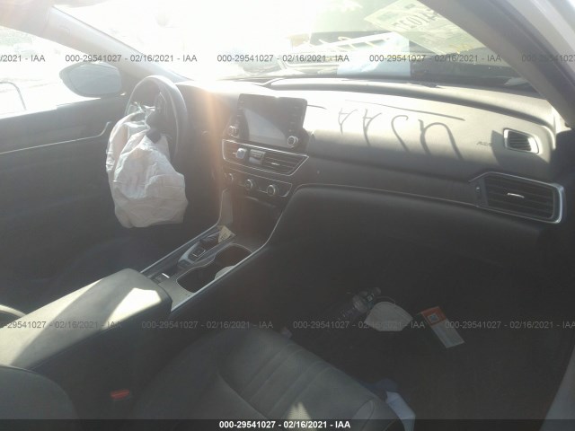 Photo 4 VIN: 1HGCV2F99JA017215 - HONDA ACCORD 