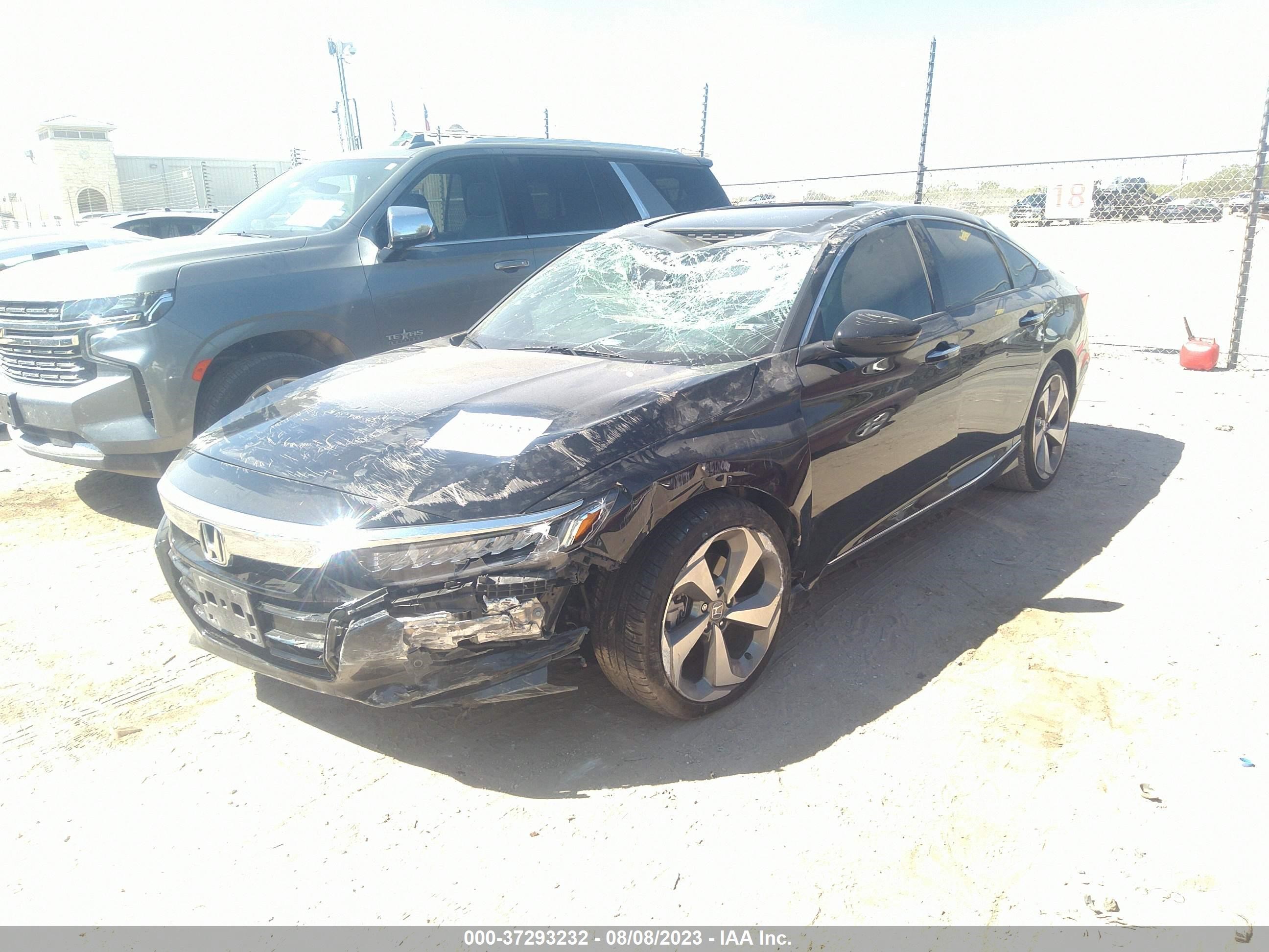 Photo 1 VIN: 1HGCV2F99KA026966 - HONDA ACCORD 