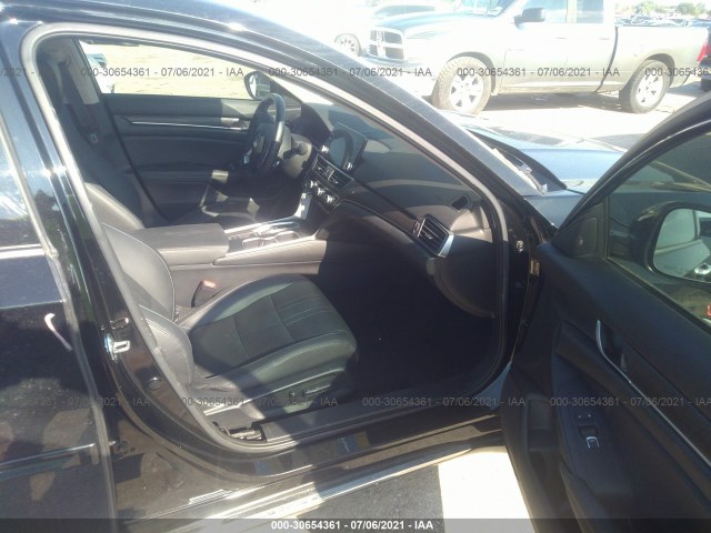 Photo 4 VIN: 1HGCV2F9XKA000747 - HONDA ACCORD SEDAN 