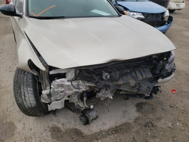 Photo 8 VIN: 1HGCV2F9XKA004281 - HONDA ACCORD TOU 