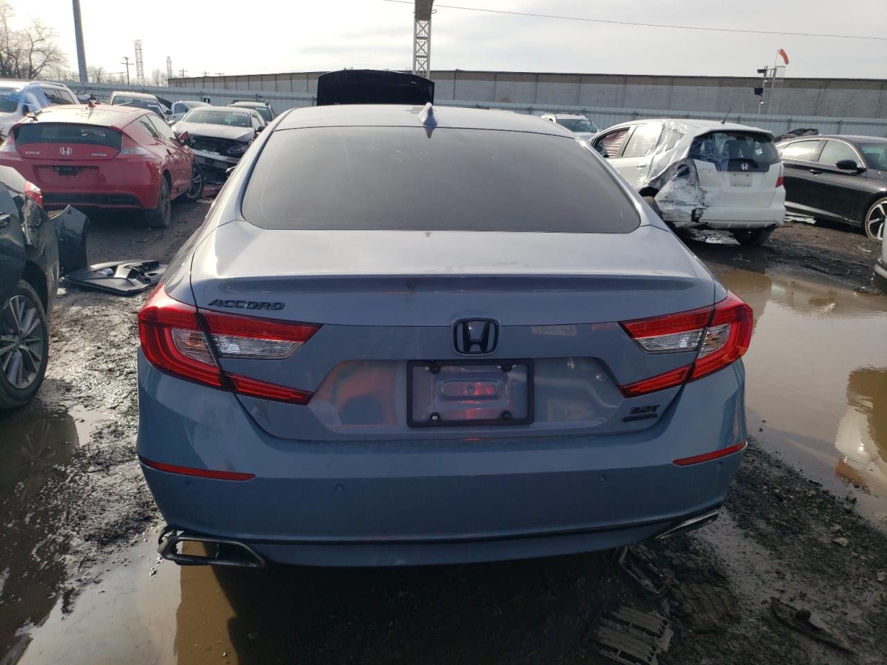 Photo 5 VIN: 1HGCV2F9XNA003409 - HONDA ACCORD 