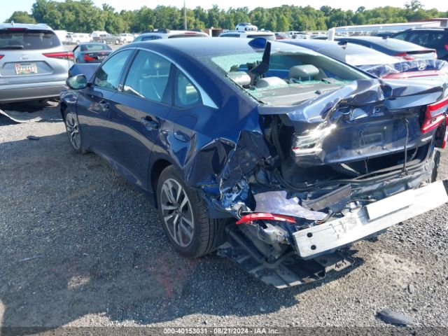 Photo 2 VIN: 1HGCV3F11LA011539 - HONDA ACCORD 