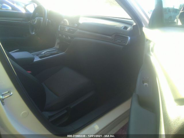 Photo 4 VIN: 1HGCV3F14KA007113 - HONDA ACCORD HYBRID 