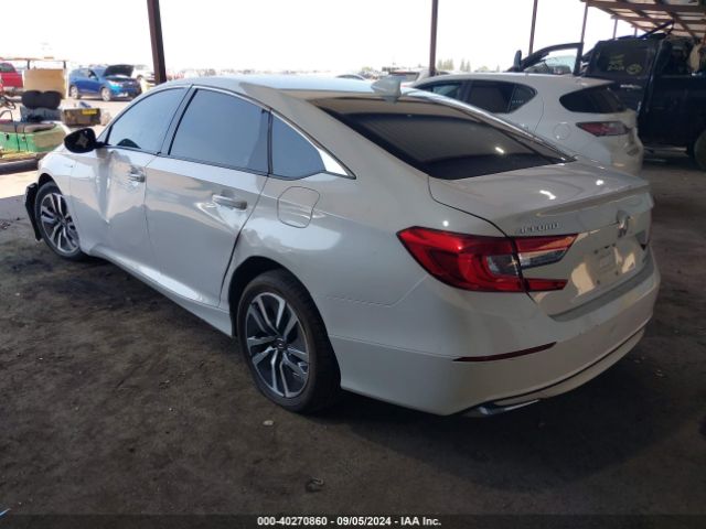 Photo 2 VIN: 1HGCV3F17KA001435 - HONDA ACCORD 