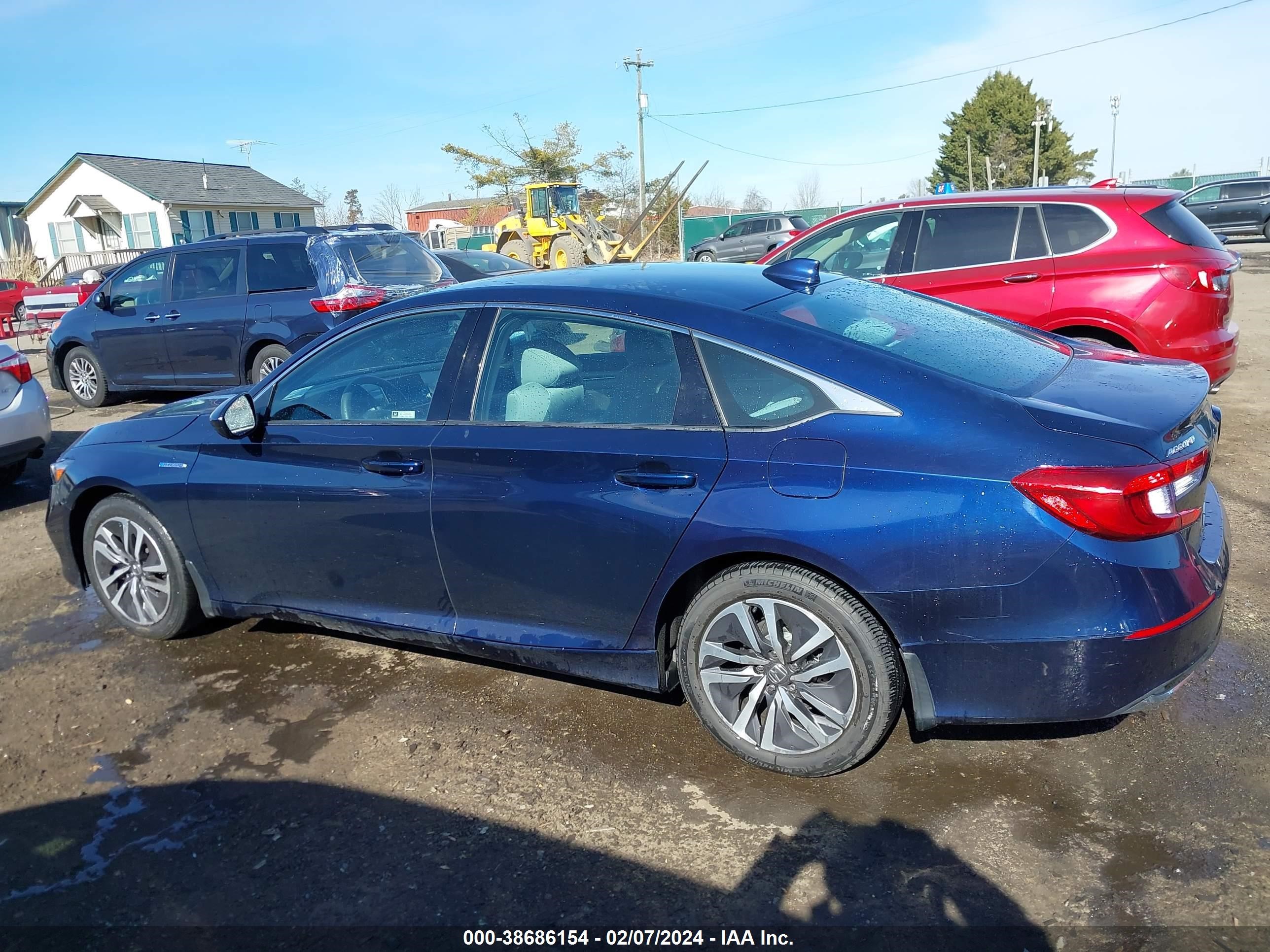 Photo 13 VIN: 1HGCV3F17KA003931 - HONDA ACCORD 