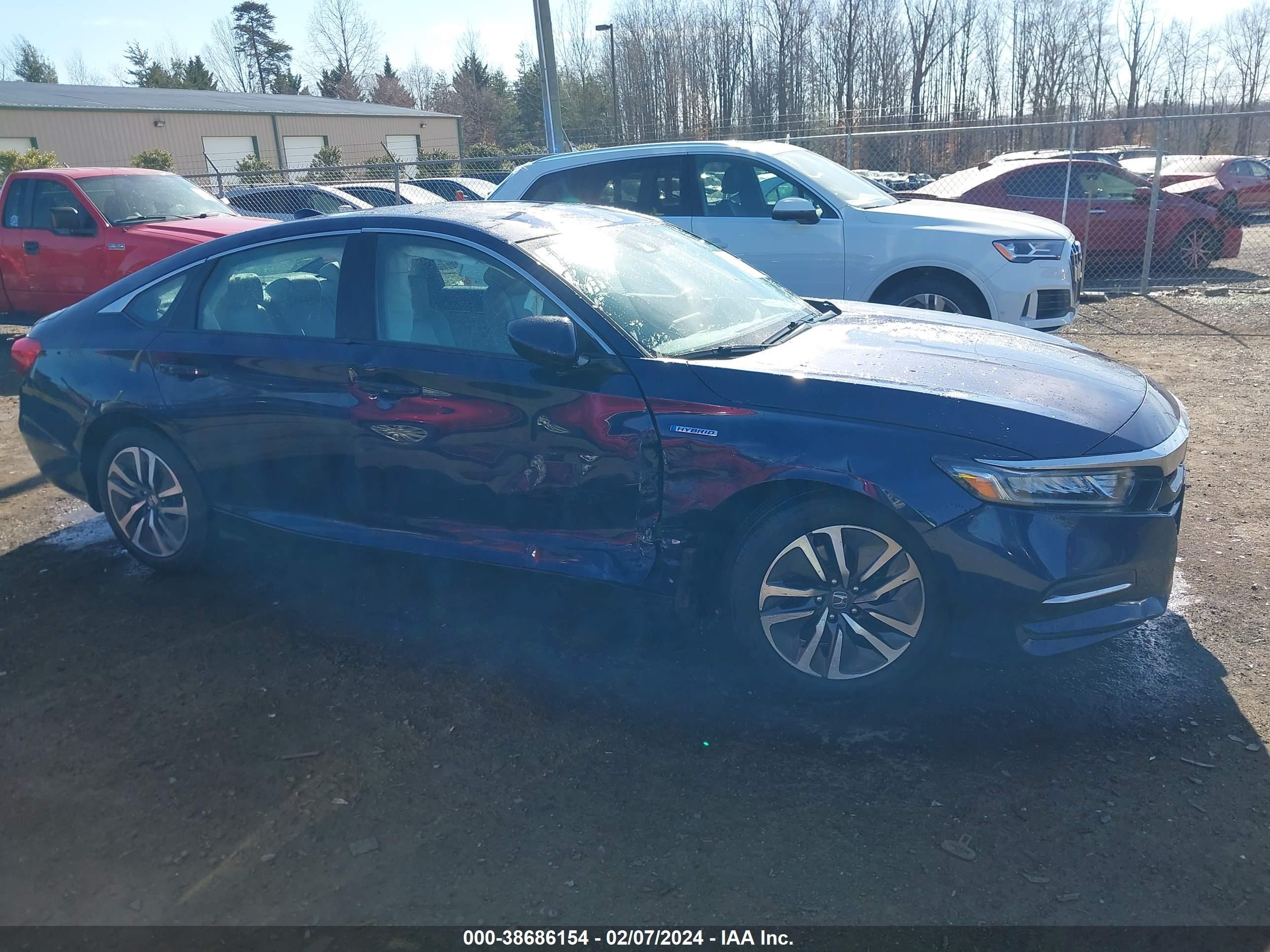 Photo 5 VIN: 1HGCV3F17KA003931 - HONDA ACCORD 