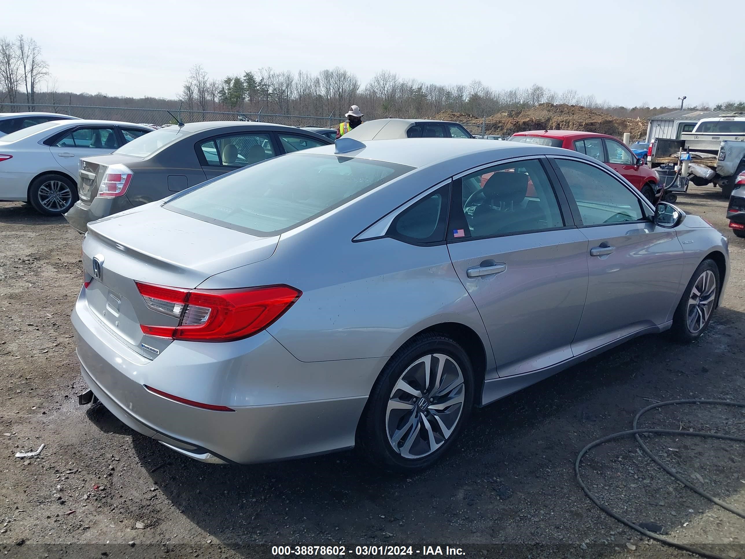 Photo 3 VIN: 1HGCV3F17MA018108 - HONDA ACCORD 