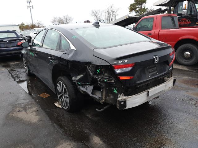 Photo 2 VIN: 1HGCV3F1XJA008975 - HONDA ACCORD HYB 