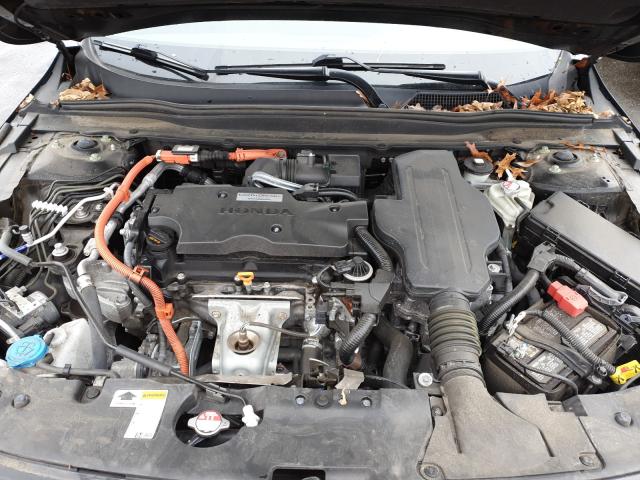 Photo 6 VIN: 1HGCV3F1XJA008975 - HONDA ACCORD HYB 