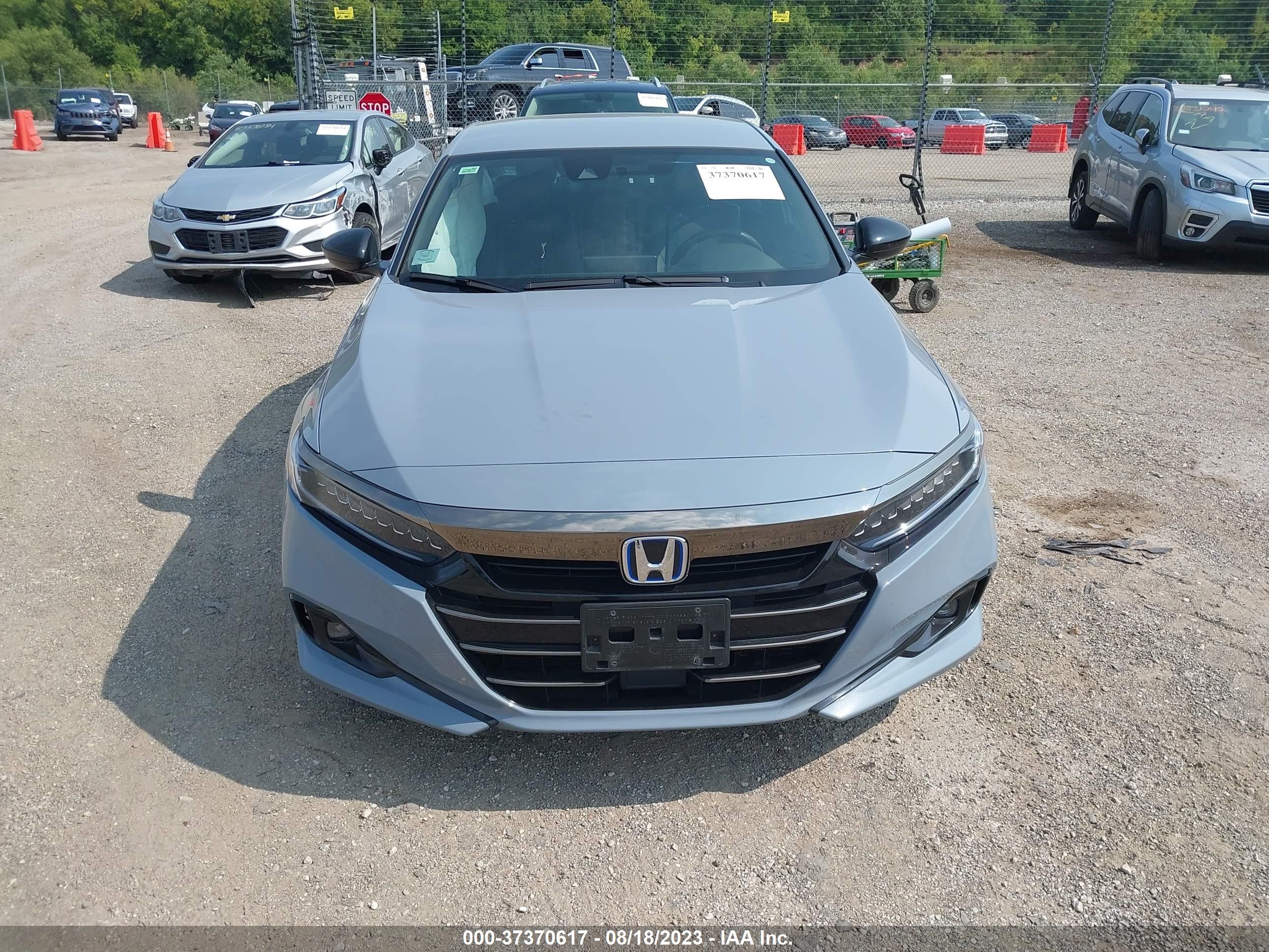 Photo 11 VIN: 1HGCV3F23NA041055 - HONDA ACCORD 