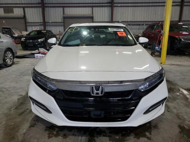 Photo 4 VIN: 1HGCV3F41JA001732 - HONDA ACCORD HYB 