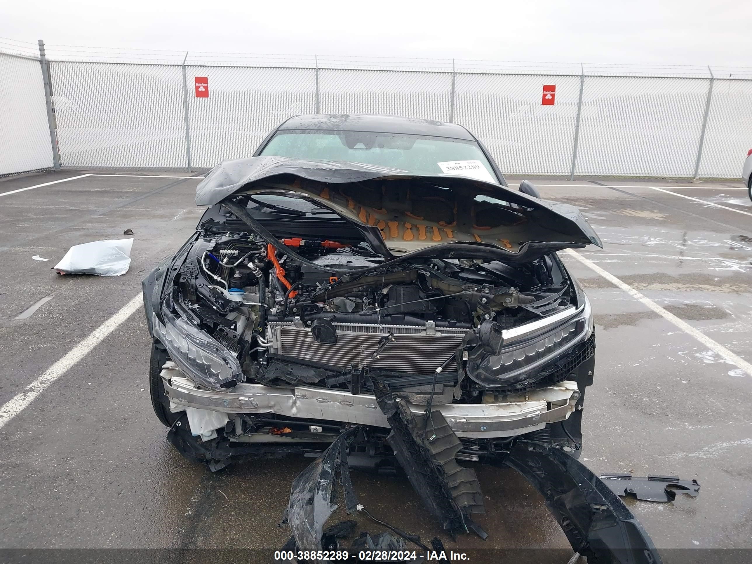 Photo 5 VIN: 1HGCV3F41MA009012 - HONDA ACCORD 