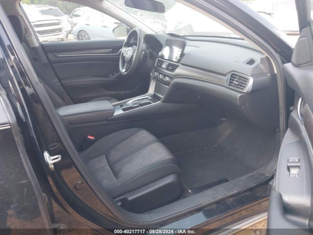 Photo 4 VIN: 1HGCV3F42LA011561 - HONDA ACCORD 