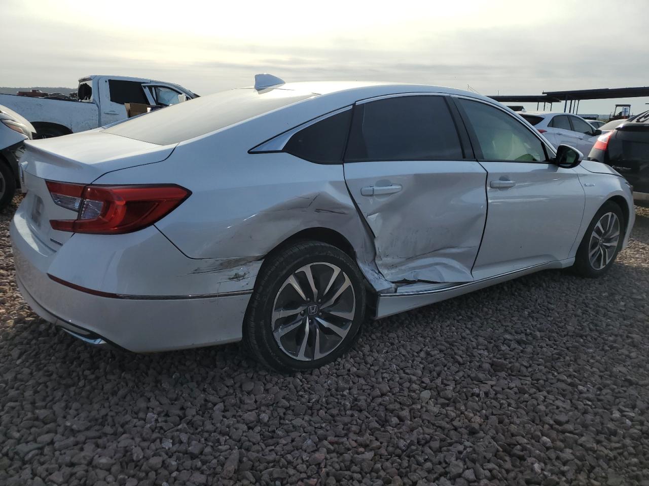 Photo 2 VIN: 1HGCV3F47KA021663 - HONDA ACCORD 