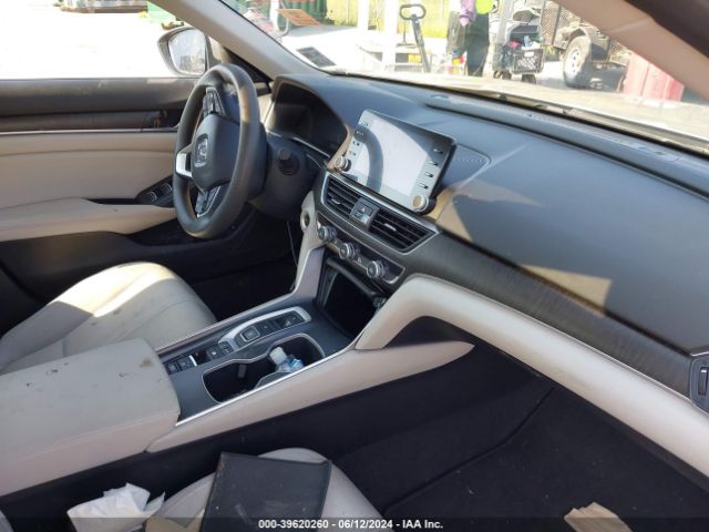 Photo 4 VIN: 1HGCV3F48LA012018 - HONDA ACCORD 