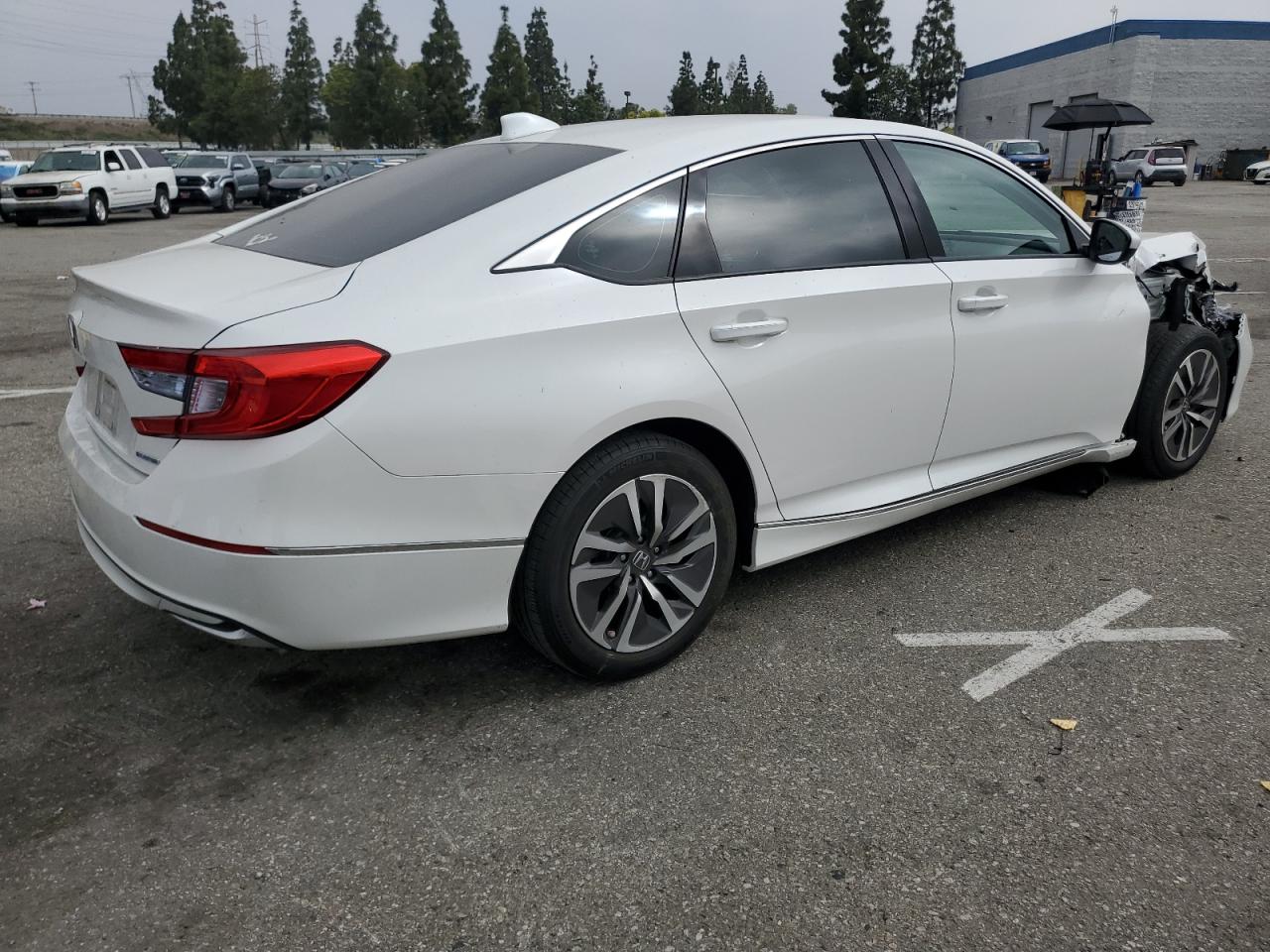 Photo 2 VIN: 1HGCV3F48LA016957 - HONDA ACCORD 