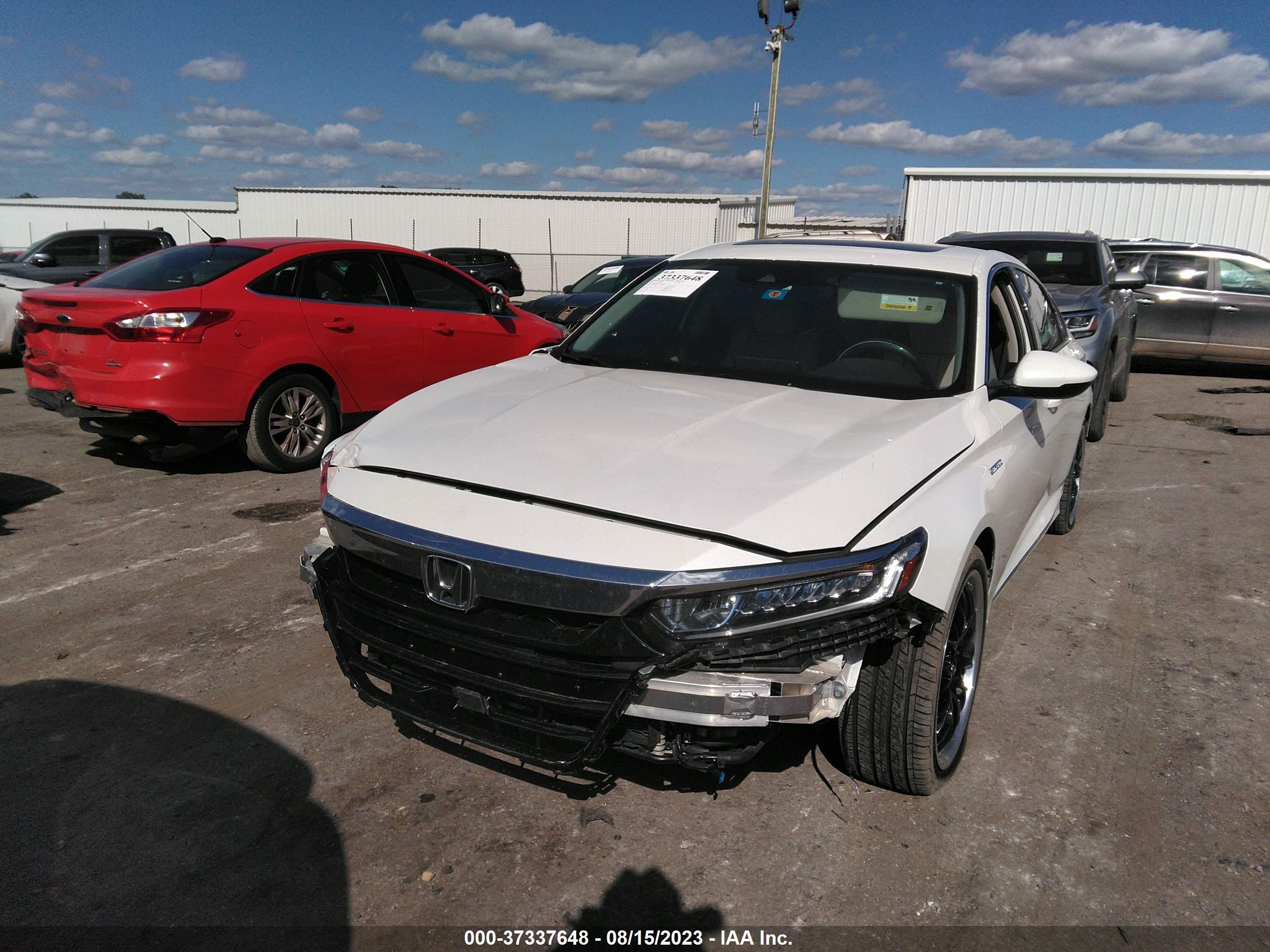 Photo 1 VIN: 1HGCV3F50JA009233 - HONDA ACCORD 