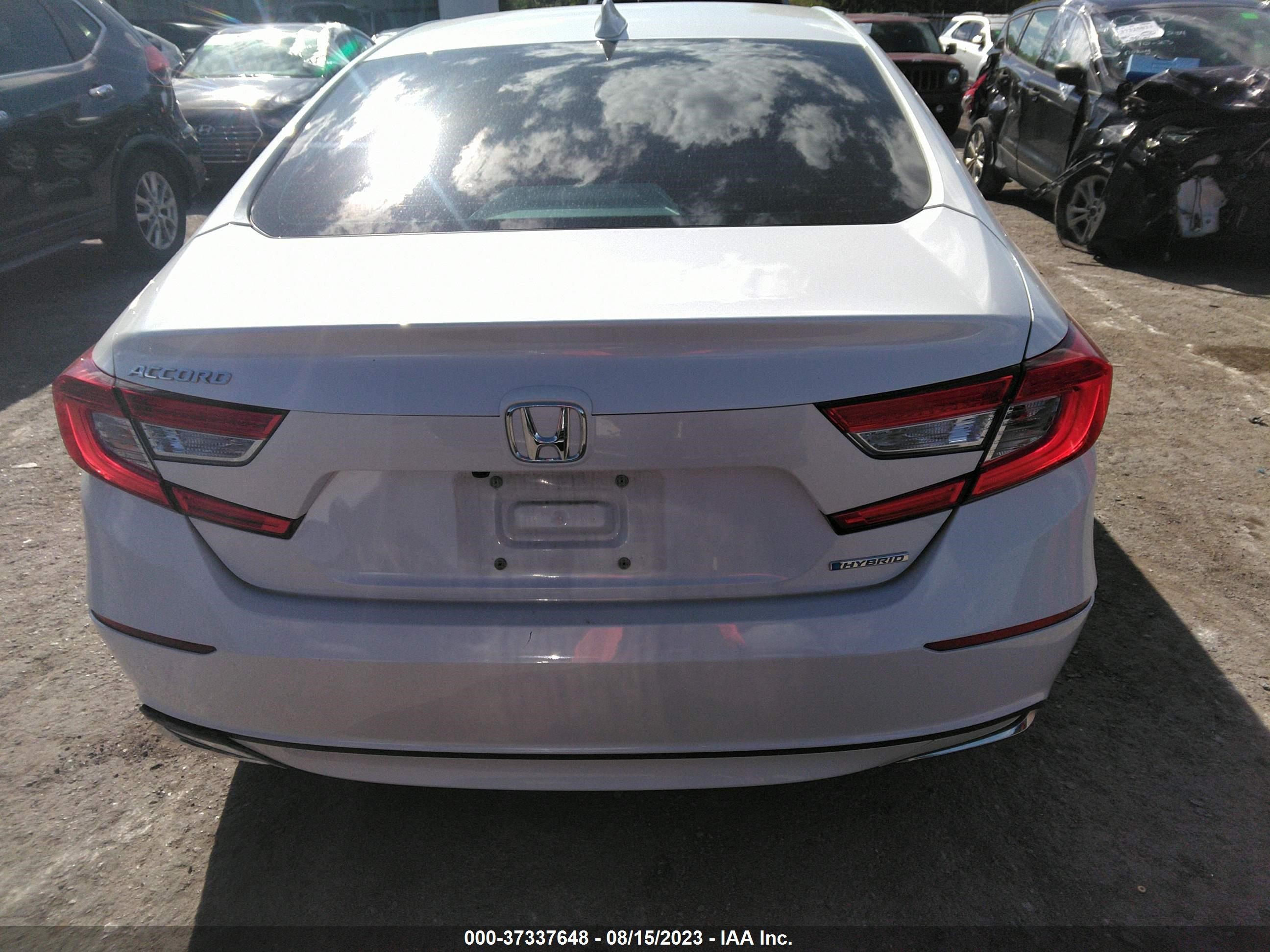 Photo 15 VIN: 1HGCV3F50JA009233 - HONDA ACCORD 