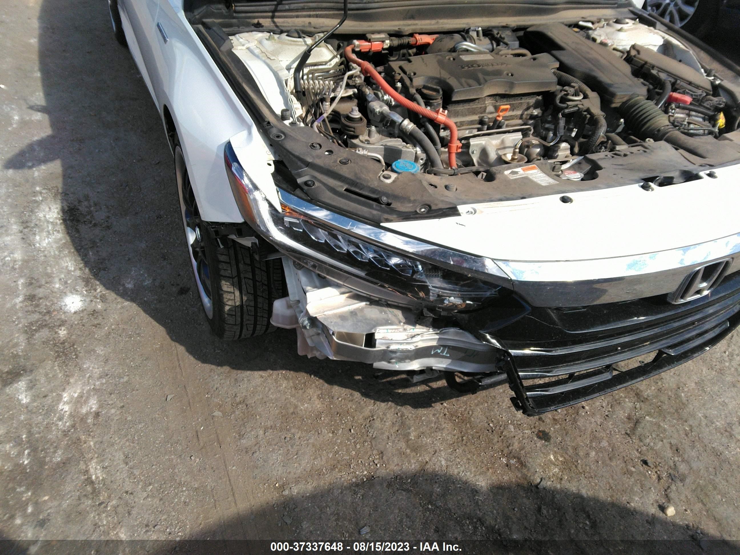 Photo 5 VIN: 1HGCV3F50JA009233 - HONDA ACCORD 