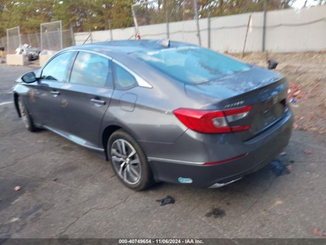 Photo 2 VIN: 1HGCV3F51JA007300 - HONDA ACCORD 