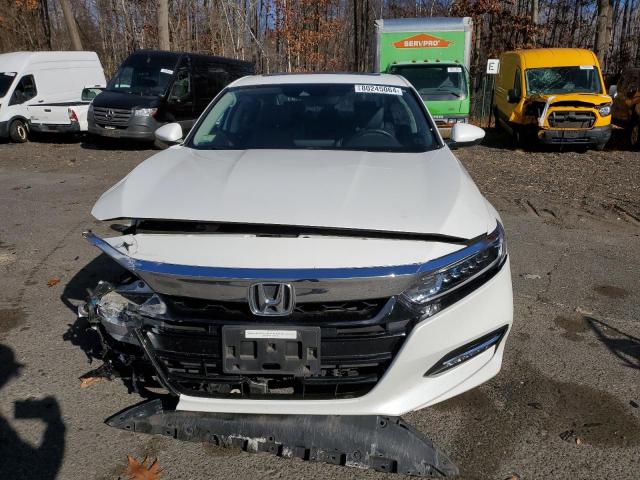 Photo 4 VIN: 1HGCV3F53JA005032 - HONDA ACCORD HYB 