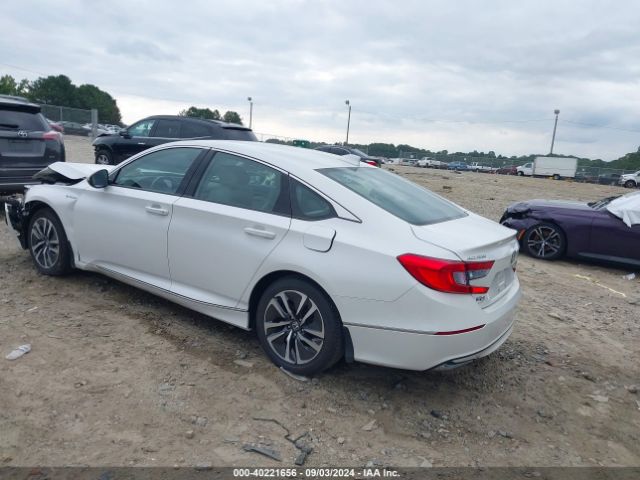 Photo 2 VIN: 1HGCV3F54LA007696 - HONDA ACCORD 