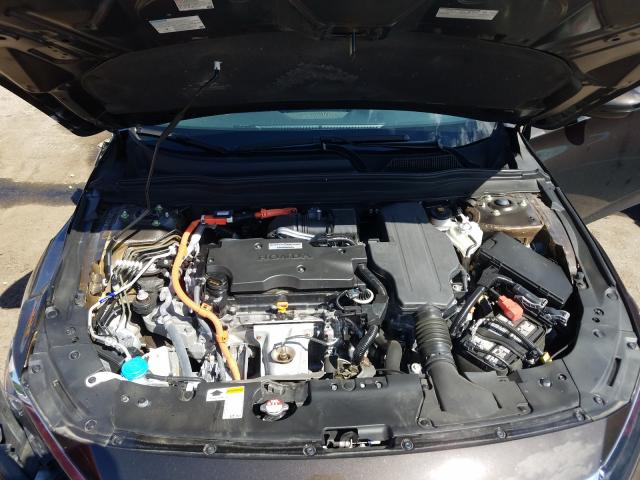 Photo 6 VIN: 1HGCV3F57JA004689 - HONDA ACCORD HYB 