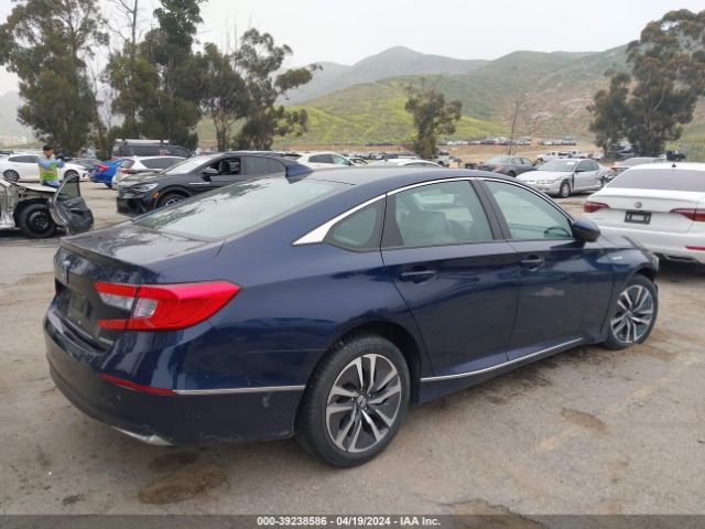 Photo 3 VIN: 1HGCV3F58JA000991 - HONDA ACCORD HYBRID 