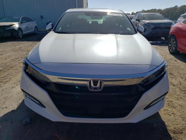 Photo 4 VIN: 1HGCV3F92JA010192 - HONDA ACCORD 