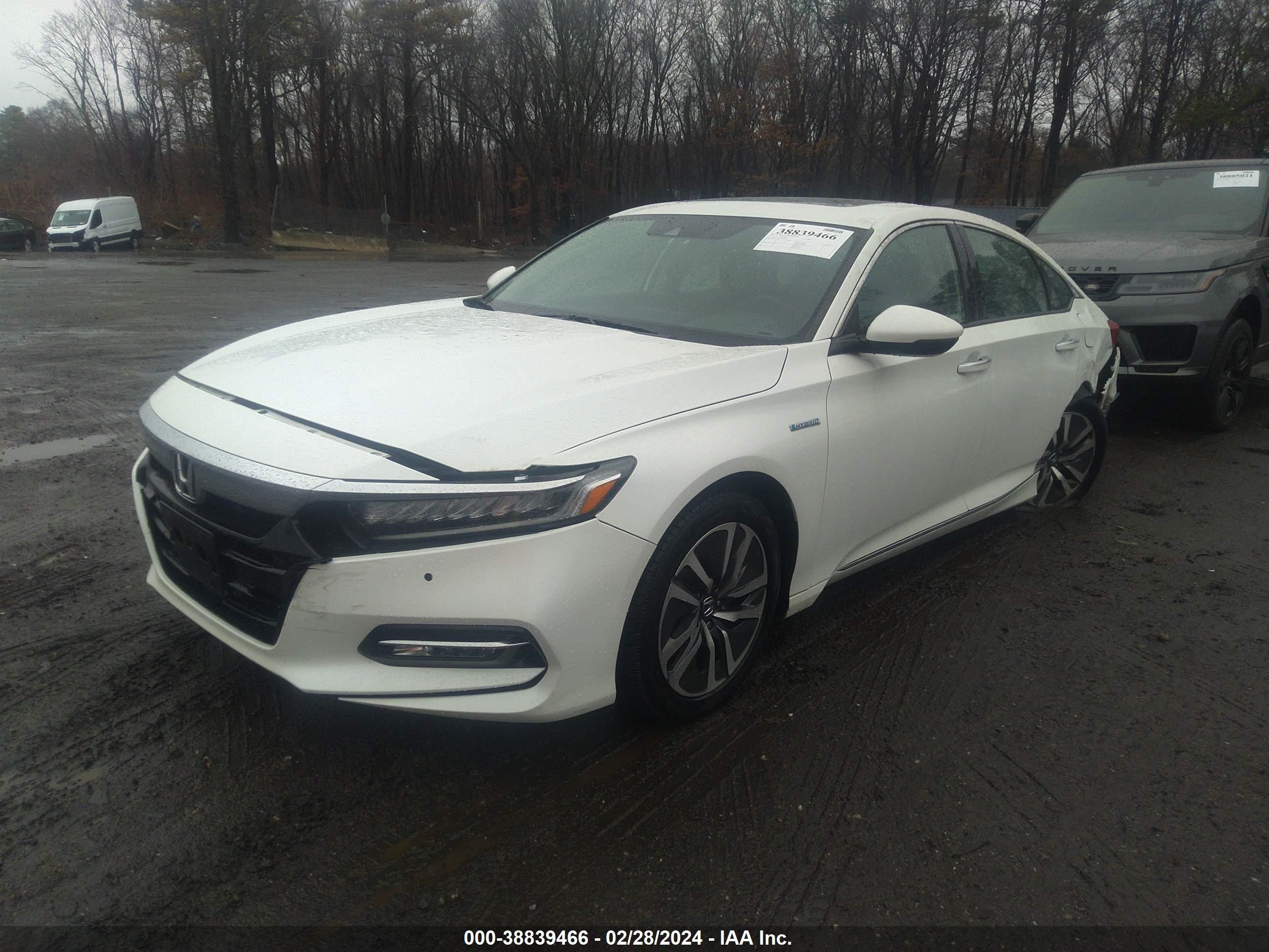 Photo 1 VIN: 1HGCV3F93JA015014 - HONDA ACCORD 