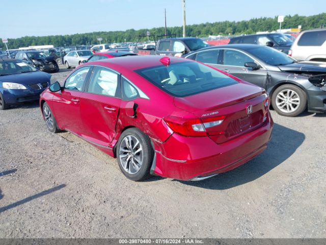 Photo 2 VIN: 1HGCV3F95JA005892 - HONDA ACCORD 