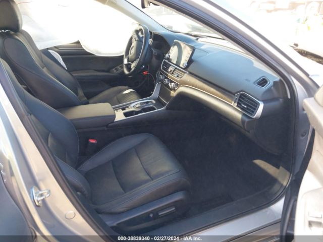 Photo 4 VIN: 1HGCV3F96KA002047 - HONDA ACCORD HYBRID 